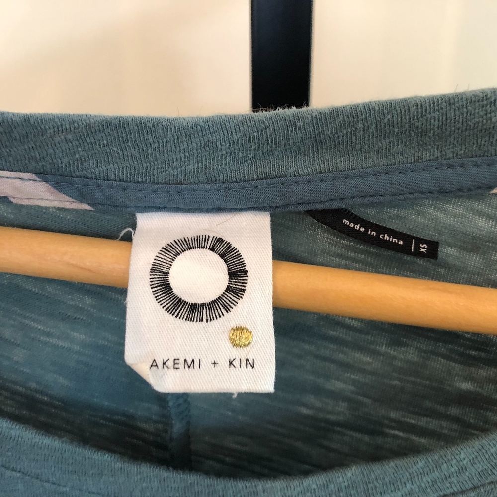 Akemi + Kin Knit - Picture 3 of 3